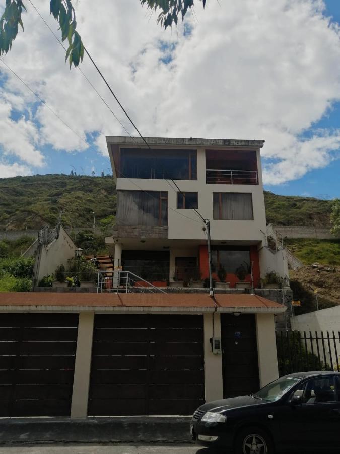 كويتو Fakali Homestay المظهر الخارجي الصورة